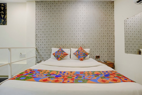 Egyptian cotton sheets, premium bedding, in-room safe, free WiFi - Fabhotel Golden Nest Deluxe Resort (Calangute)