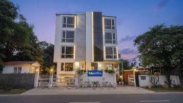 Fachada de la propiedad