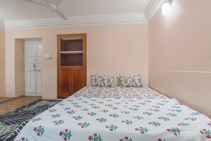 豪華客房 | 埃及棉床單、高級寢具、客房內保險箱、免費無線上網