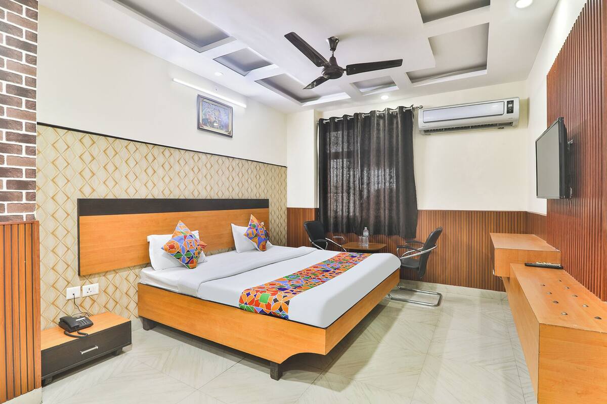 Executive Room | Egyptian cotton sheets, premium bedding, in-room safe, free WiFi