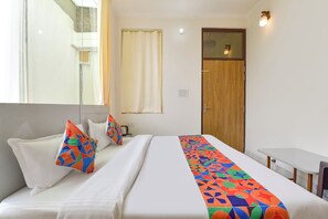 Deluxe Room | Egyptian cotton sheets, premium bedding, in-room safe, free WiFi - Fabhotel Sahaswatam Stay (Jaipur)
