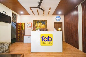 Reception - Fabhotel White House Tilak Nagar (New Delhi)