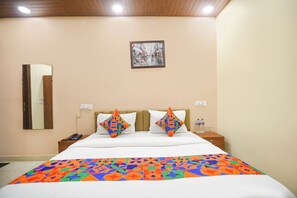 Habitación Deluxe | Sábanas de algodón egipcio, ropa de cama de alta calidad, caja fuerte