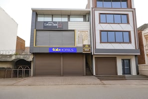 Exterior - Fabhotel Lotus Inn (Faridabad)