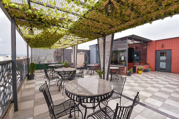 Restaurant - Fabhotel Sunroof & Rooftop (Jaipur)