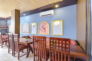 Restaurant - Fabhotel Sunroof & Rooftop (Jaipur)