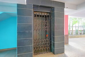 Lobby - Fabhotel The Buddha Residency (Danapur)