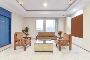 28-inch LCD TV with cable channels - Fabhotel Supreme Stay (Jaipur)