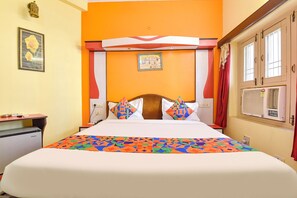 Egyptian cotton sheets, premium bedding, in-room safe, free WiFi - Fabhotel Rajlaxmi Palace (Jaipur)