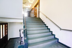 Staircase - Fabhotel Sheen Residences (Panvel)