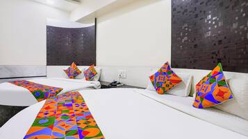 Egyptian cotton sheets, premium bedding, in-room safe, free WiFi