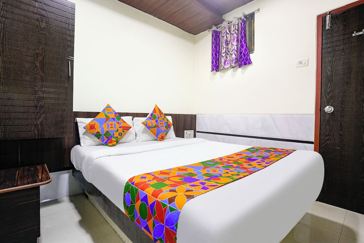 Premium Room | Egyptian cotton sheets, premium bedding, in-room safe, free WiFi