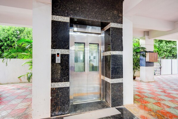 Lift - Fabhotel Golden Dreams (Hyderabad)
