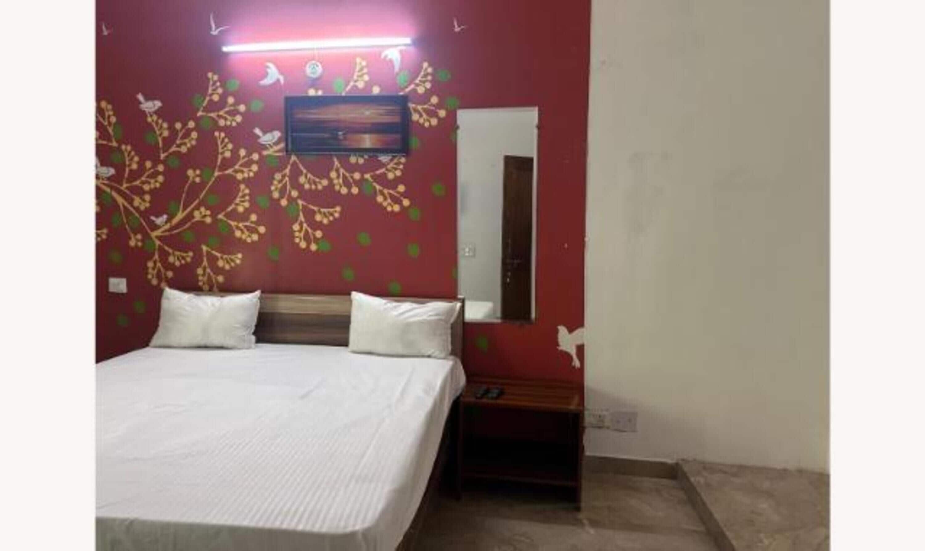 Egyptiske bomuldslagner, premium-sengetøj, pengeskab på værelset