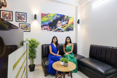 Fabhotel Royal Palace Ruby