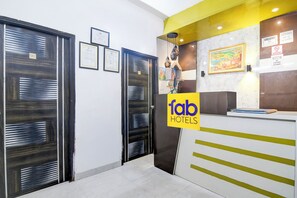 Reception - Fabhotel Royal Palace Ruby (Kolkata)