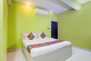 Egyptian cotton sheets, premium bedding, in-room safe, free WiFi - Fabhotel Avante Palace (Ranchi)