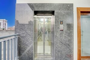 Elevator