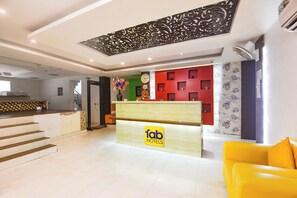 Reception - Fabhotel Clayton (New Delhi)