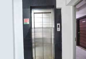 Lift - Fabhotel Clayton (New Delhi)