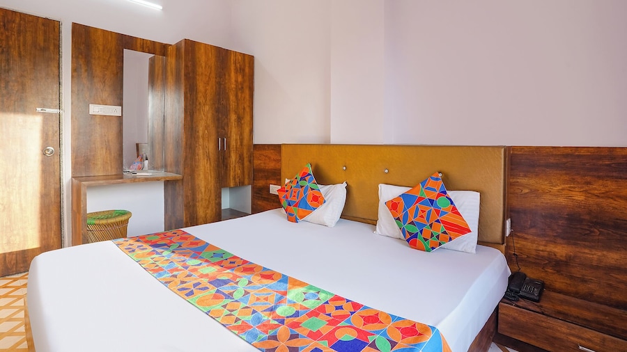 Fabhotel Shree Aurora