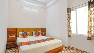 Deluxe Room | Egyptian cotton sheets, premium bedding, in-room safe, free WiFi