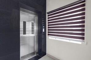 Elevator - Fabhotel Sejour Royal (Chennai)