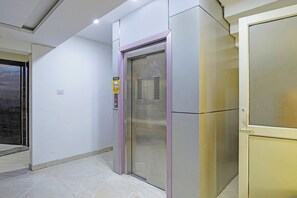 Lift - Fabhotel Million Star (Indore)