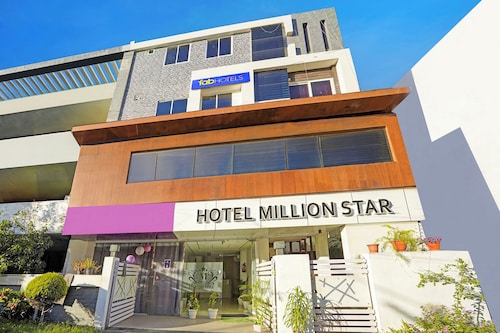 FabHotel Million Star