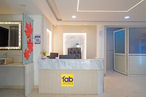 Reception - Fabhotel Million Star (Indore)