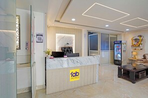 Reception - Fabhotel Million Star (Indore)