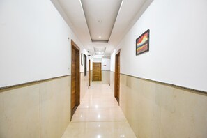 Lobby - Fabhotel Sun Plaza (New Delhi)