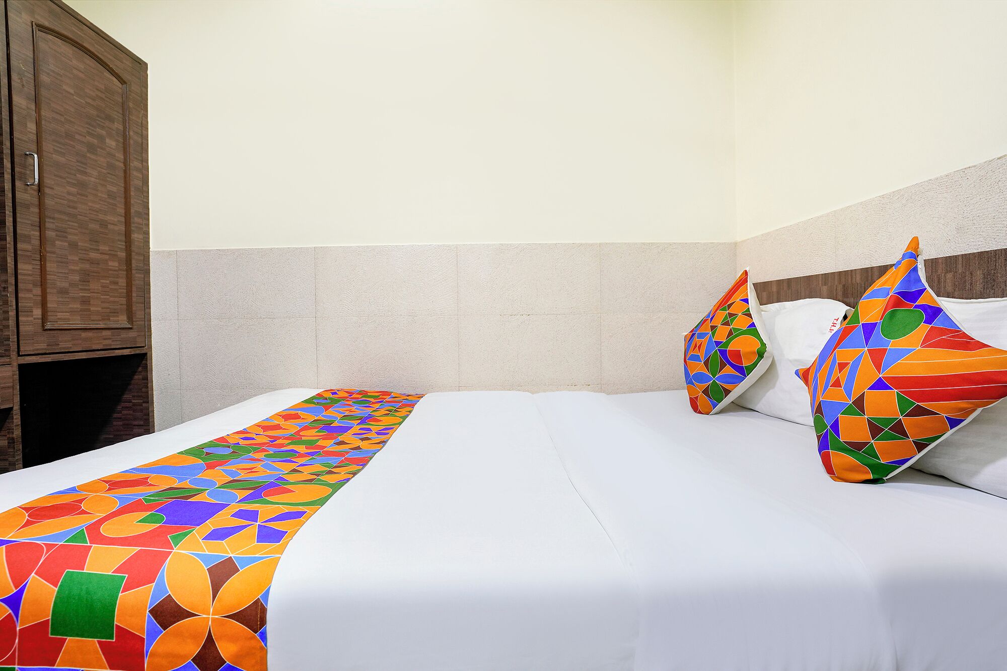 Phòng Deluxe | Bộ trải giường bằng vải cotton Ai Cập, bộ đồ giường cao cấp 