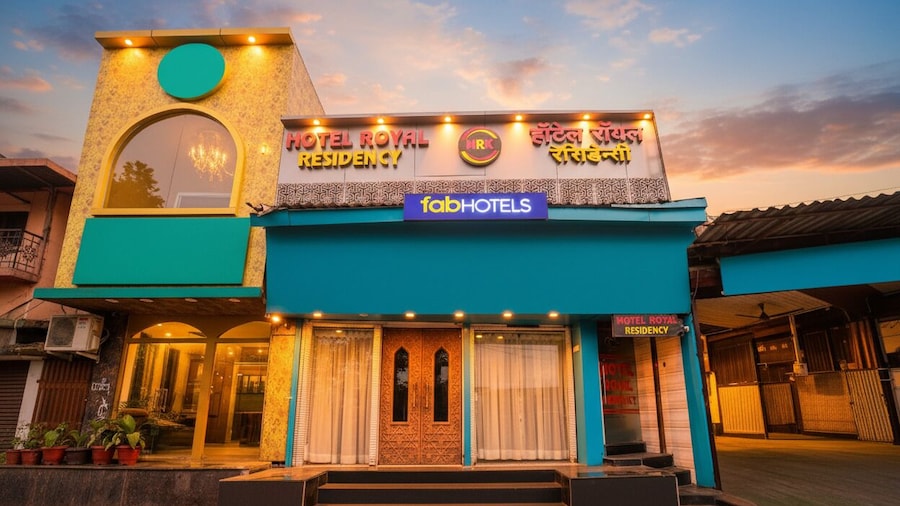 Fabhotel Royal Residency Kurla