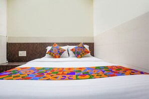 Egyptian cotton sheets, premium bedding, in-room safe, free WiFi - Fabhotel Royal Residency Kurla (Mumbai)