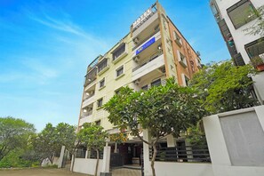 Exterior - Fabhotel Club Metro (Nagpur)