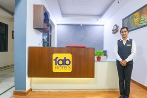 Reception - Fabhotel Surajkund Residency (Faridabad)
