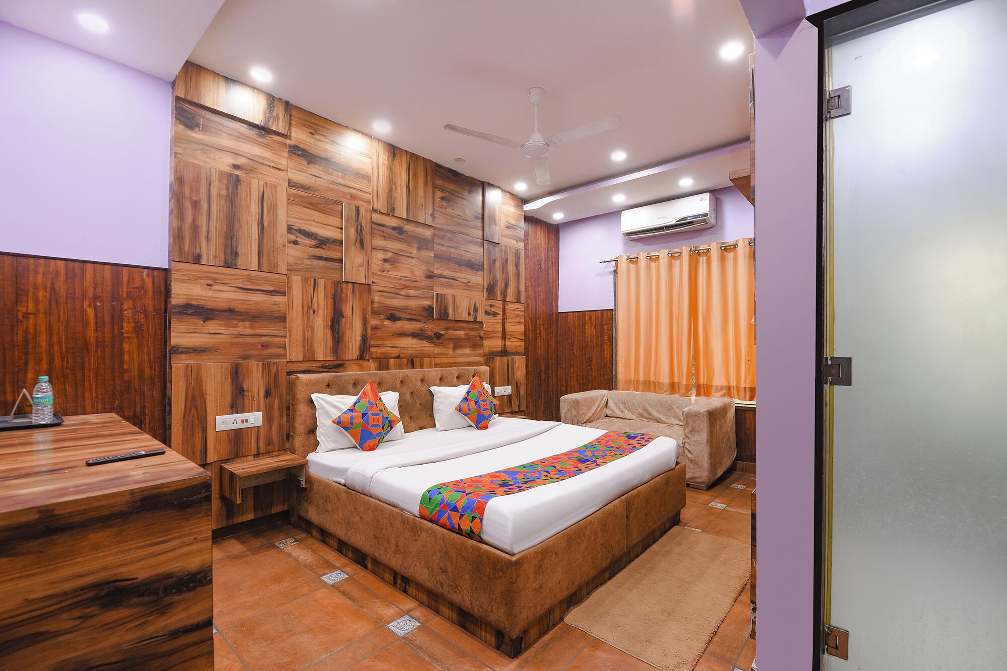 豪華客房 | 埃及棉床單、高級寢具、客房內保險箱、免費無線上網