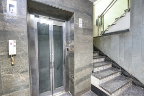 Elevator