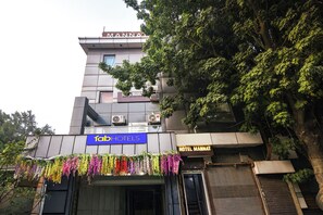Exterior - Fabhotel Mannat Shalimar Bagh (New Delhi)