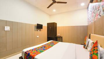 Egyptiske bomuldslagner, premium-sengetøj, pengeskab på værelset