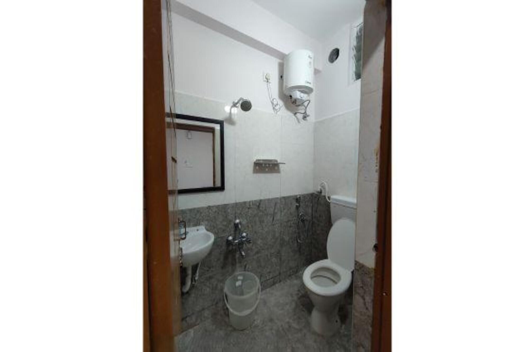 豪華客房 | 浴室 | 淋浴設備、淋浴花灑、免費盥洗用品、毛巾