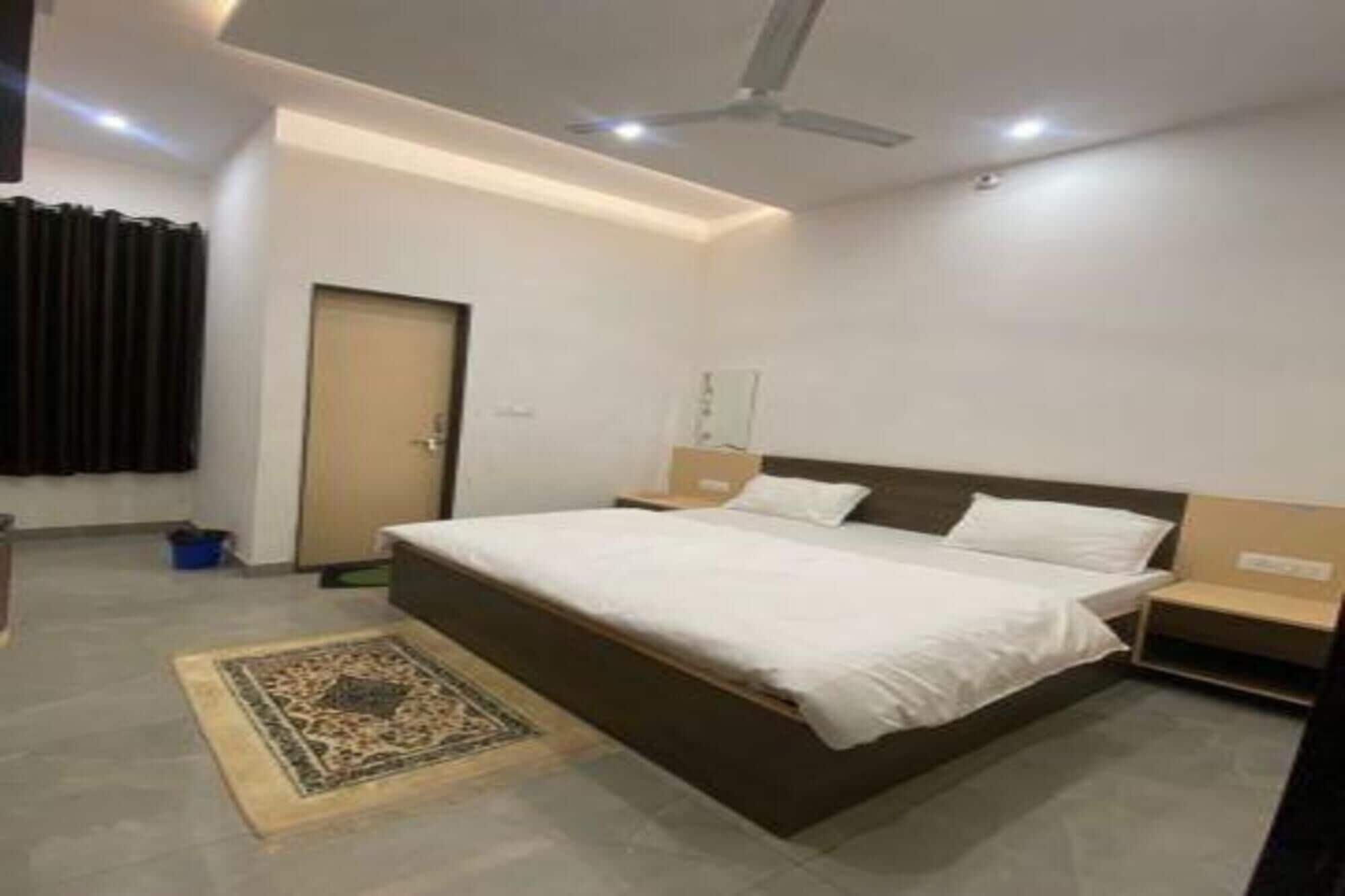 Habitación Deluxe | Sábanas de algodón egipcio y ropa de cama de alta calidad 