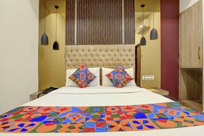 Deluxe Room | Egyptian cotton sheets, premium bedding, in-room safe, free WiFi - Fabhotel Beach Front Resort (Calangute)