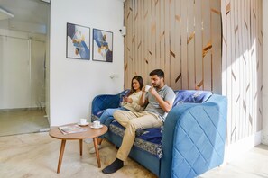 Lobby sitting area - Fabhotel Beach Front Resort (Calangute)