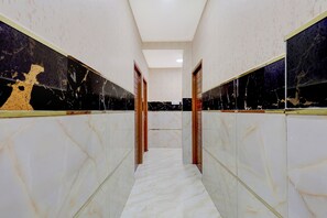 Lobby - Fabhotel White Star Residency (Chennai)