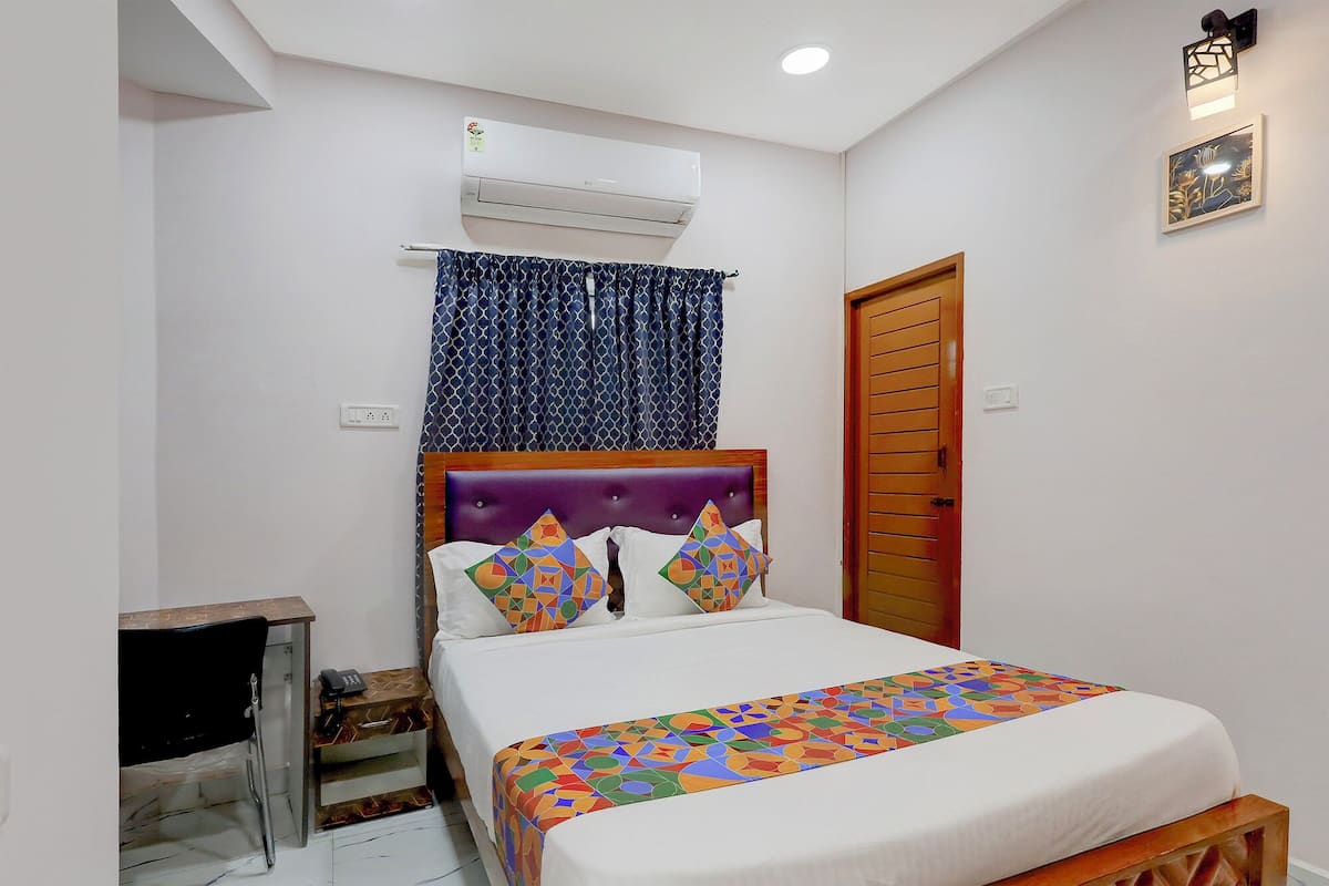 Deluxe Room | Egyptian cotton sheets, premium bedding, in-room safe, free WiFi