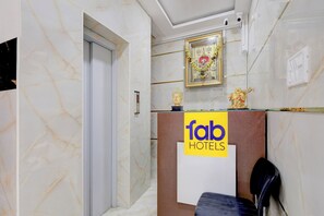 Reception - Fabhotel White Star Residency (Chennai)