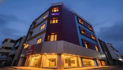 Fabhotel White Star Residency