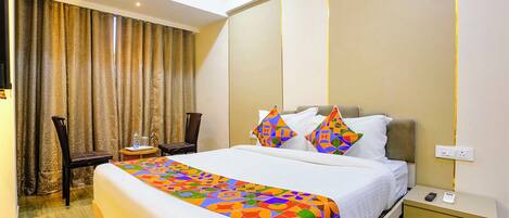 Deluxe Room | Egyptian cotton sheets, premium bedding, in-room safe, free WiFi